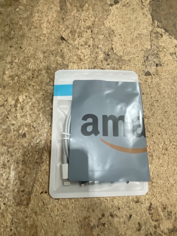 Photo 1 of (Apple MFi Certified) iPhone AUX Cord,Lightning to 1/8 Inch Audio Cable,3.3ft, Headphone Jack Adapter Male Aux Stereo Audio Cable Compatible for iPhone 14/13/12/11/XR/X/8/7 (White)