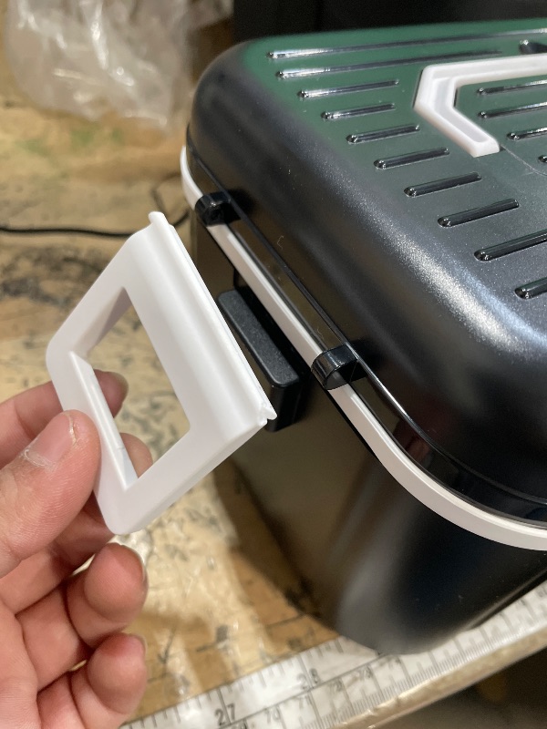 Photo 1 of ** MINOR DAMAGED, SEE THE PICTURES FOR DETAILS**

ikuchelife Heated Lunch Box, 6.5-Cup&18000mAh Cordless Electric Lunch Box with Scheduled Heating, 1.5L Rechargeable Portable Food Warmer with Digital Display for Work, Travel, Office, Camping?Black?