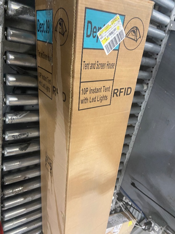 Photo 1 of 10*14 10 person tent