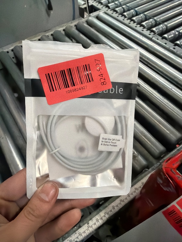 Photo 1 of ???? ???????? for Apple Watch Charger Magnetic Fast Charging Cable [Portable] Magnetic Wireless Charging Compatible with iWatch Series Ultra/SE/11/10/9/8/7/6/5/4/-[3.3FT] White