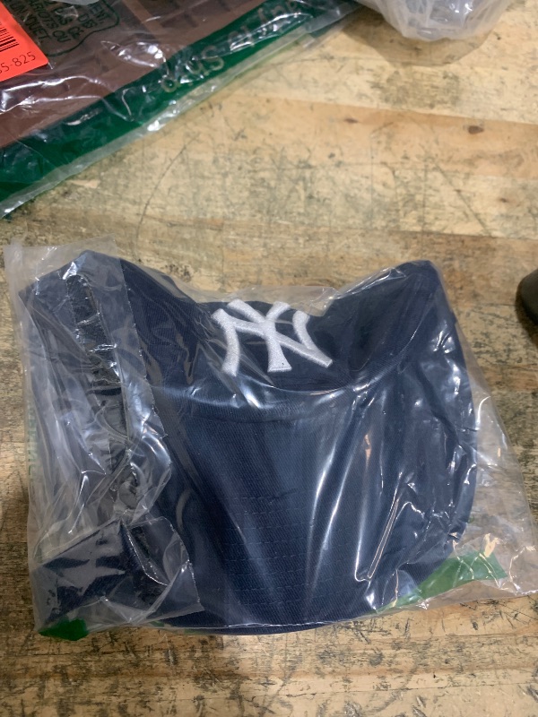 Photo 1 of '47 MLB New York Yankees Brand Navy Basic Logo Clean Up Home Adjustable Hat