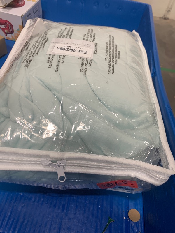 Photo 1 of (used)lectric Heated Blanket Full Size 72"×84", Breathable & Luxurious Flannel, Soft Warm Gift with Over-Heat Protection, 4 Heating Levels & 10 H Auto Shut Off, Machine Washable, Lighg Green