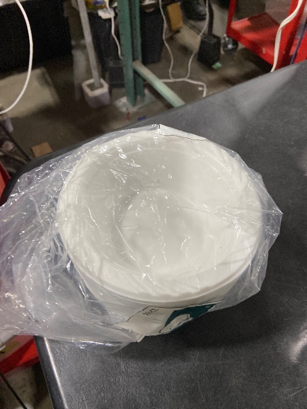 Photo 1 of 100 Count Disposable 12 ounce White Plastic Soup Bowls