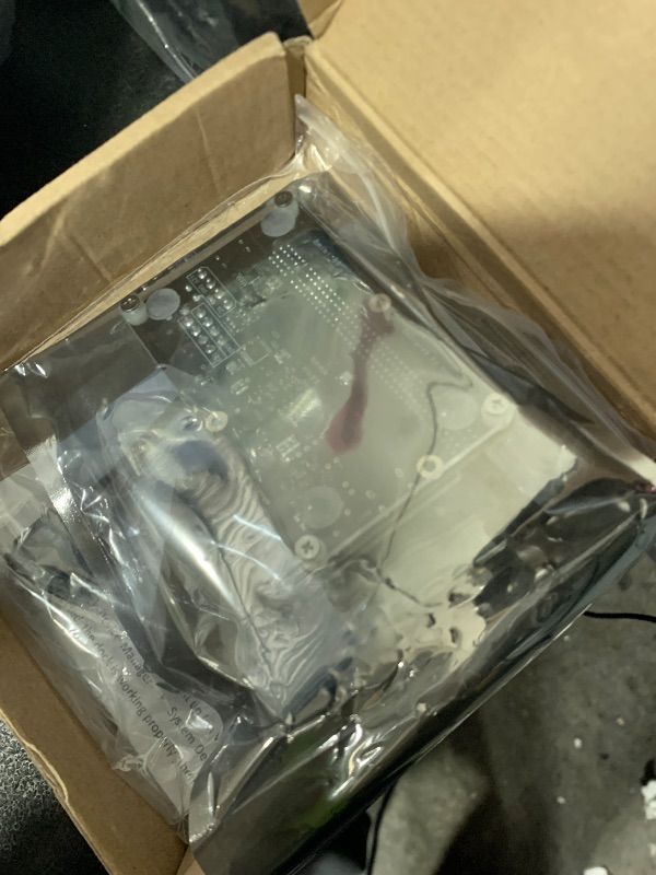 Photo 1 of NON FUNCTIONAL ------------------------------------------------------------------------------------------------------PCIE 3.0 x16 22Gbps eGPU DOCK, Thunderbolt 4 cable, compatible with external GPU NVIDIA AMD Graphics Card for Windows Laptop Console featu