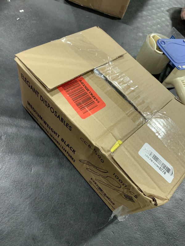 Photo 1 of 1,000 Plastic Disposable Cutlery Bulk Variety Pack Black Medium Weight Includes 334 forks, 333 knives, 333 soup spoons, Disposable Silverware Plastic Cutlery