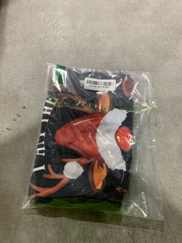 Photo 1 of ****STOCK PHOTO SIMILAR TO ITEM****
I Am The Cat Mom Reindeer Christmas Family T-Shirt Large