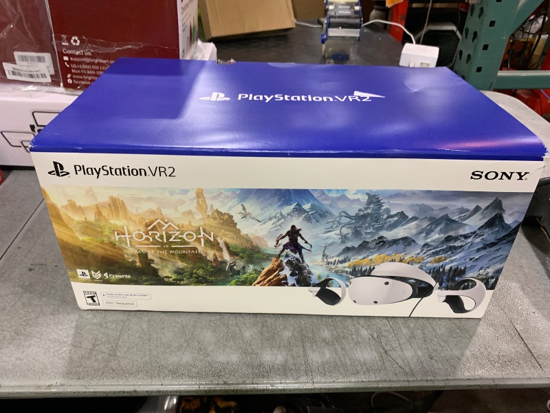 Photo 1 of PlayStation VR2 Horizon Call of The Mountain™ Bundle (PSVR2)