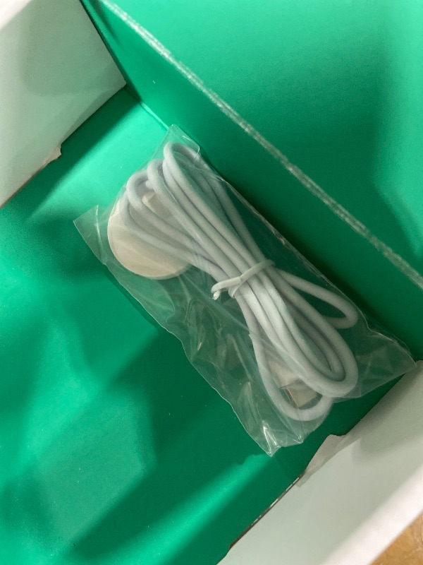 Photo 1 of Apple Watch Ultra [GPS + Cellular 49mm] Titanium Case with Midnight Ocean Band, One Size (Renewed Premium)