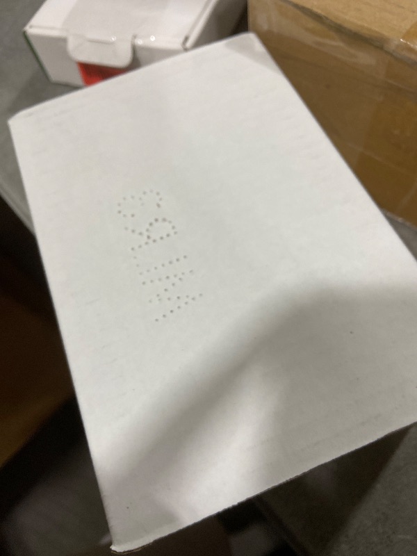 Photo 1 of Apple iPhone 16 Pro, US Version, 256GB, Black Titanium - Unlocked (Renewed Premium)