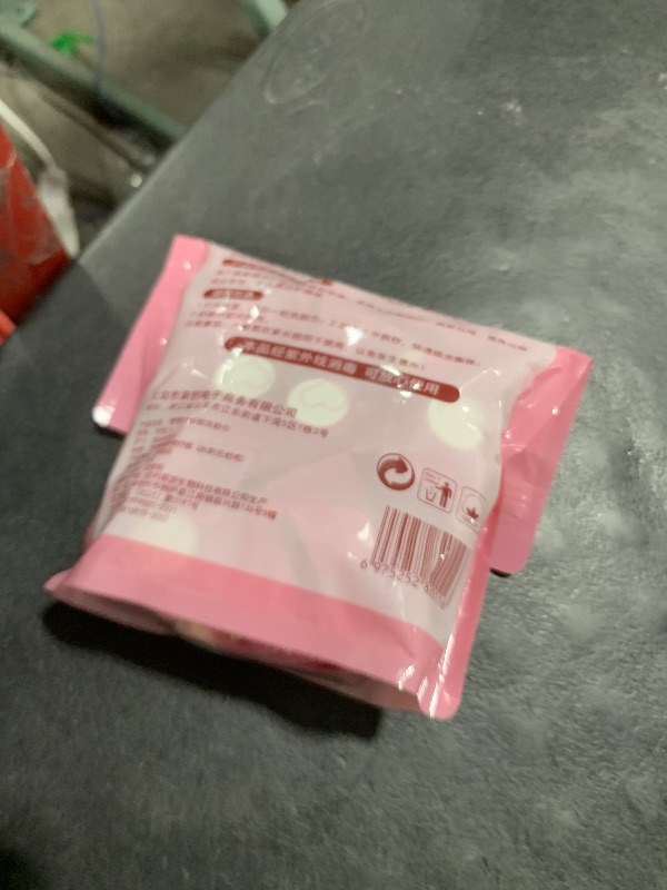 Photo 1 of 100 Pieces Compressed Towels,Portable Travel Coin Tissue Towel, Face Compressed Towel,Camping Towel for Travel,Camping,Hiking,Sport,Beauty Salon,Home Hand Wipes