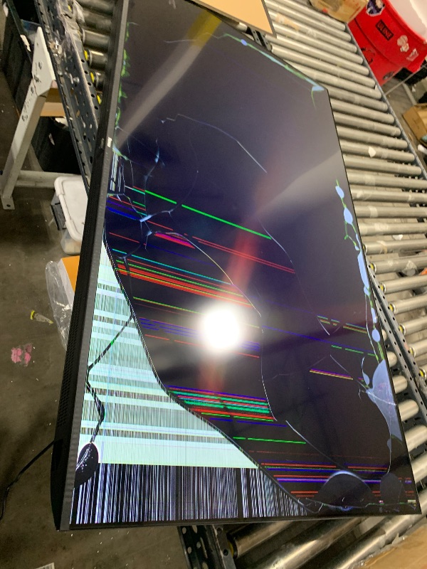 Photo 1 of Roku Smart TV 2025 – 65-Inch Select Series, 4K HDR TV – RokuTV with Enhanced Voice Remote – Flat Screen LED Television with Wi-Fi for Streaming Live Local News, Sports, Family Entertainment