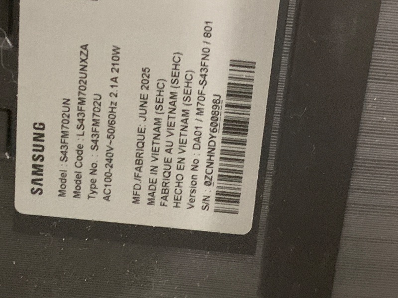 Photo 1 of Samsung 43” Smart Monitor M7 (M70F) 4K UHD Display, Samsung Vision AI, Smart TV Apps, Gaming Hub, USB-C, HDMI and USB-A, Black, LS43FM702UNXZA, 2025