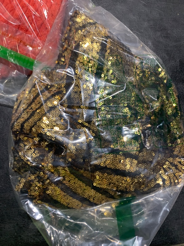 Photo 1 of Peryiter 3 Pcs Roaring 1920's Table Runners 12 x 108 Inch Great 20's Black and Gold Table Runner Sequin Reusable Tablestrip for 1920s Vintage Speakeasy Wedding Christmas Party Decorations (Classic)