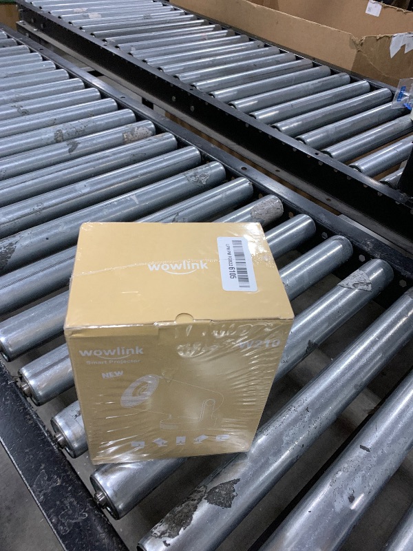 Photo 1 of [Built-in Apps & 2026 Upgraded] Mini Projector with WiFi 6 and Bluetooth 5.4 Support 4K 1080P Auto Keystone 180° Rotatable Projector Portable Compatibile with HDMI/TV Stick/Memory Stick/Laptop, White