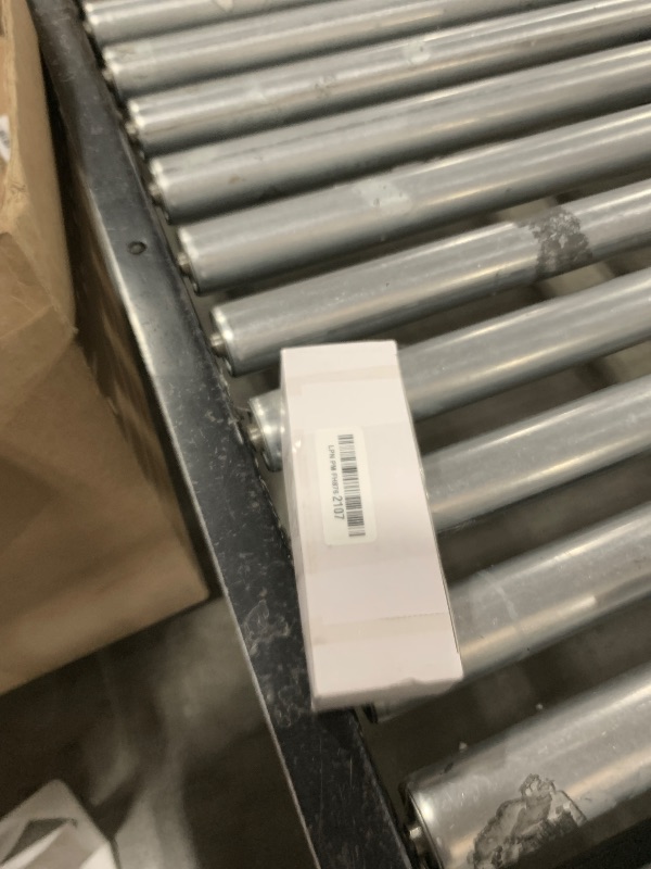 Photo 1 of PETZL, Microswivel Swivel, Compact gated Swivel