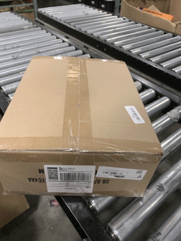 Photo 1 of SHareconn 9FT Prelit Artificial Christmas Garland with Color Changing Lights and Timer by Batteries Operated for Mantle Table Stairs Fireplace Xmas Decoration, Holiday Indoor Outdoor, 9 FT, Snow