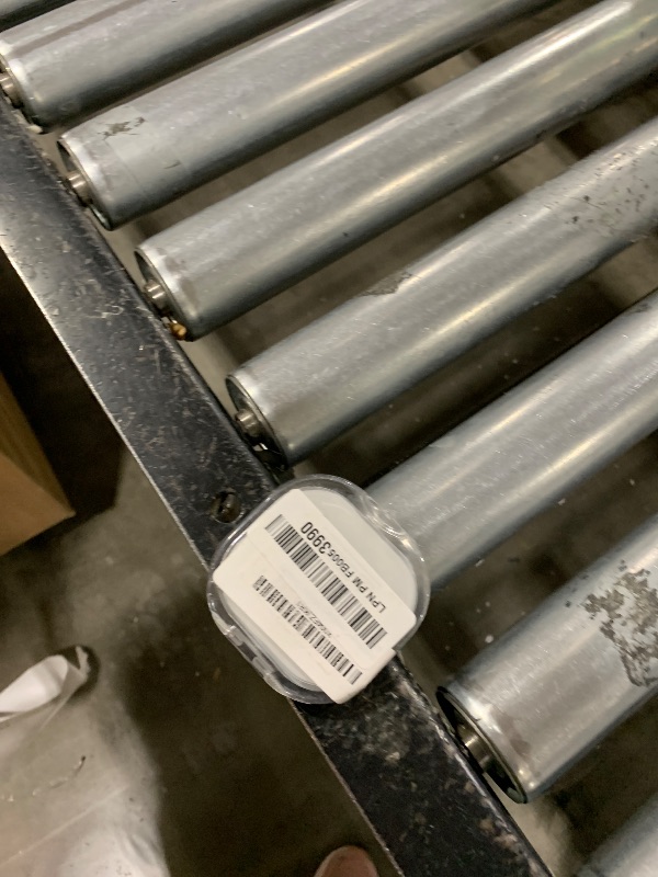 Photo 1 of 1 Folding Compact Mirror Display