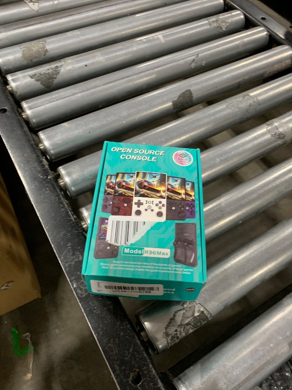 Photo 1 of 2025 New Upgrade R36MAX Handheld Game Console, Built-in 4000mAh Battery, 4K HD 4" IPS Glass Screen, Supports 18000+ Classic Games, Linux-Based Retro Gaming Console(Grey)