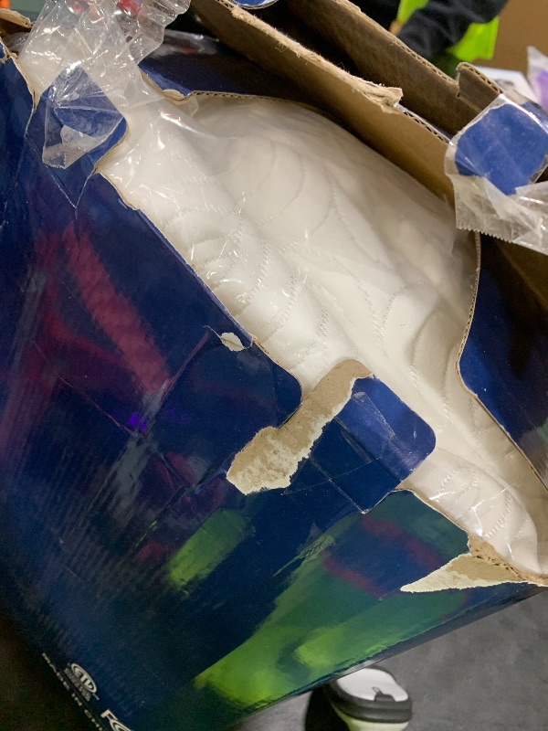 Photo 1 of Easthome Heated Mattress Pad Queen Size - Embossed Electric Mattress Pad Cover Dual Control - 1-10 Hours Auto Shut Off with Deep Pocket White