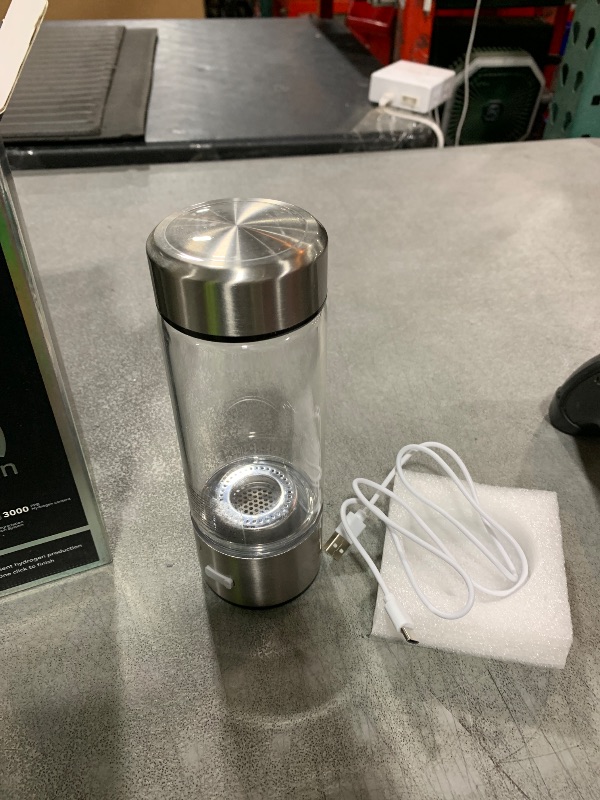 Photo 1 of New Upgrade Hydrogen Water Bottle Generator ?NO.1 Double Hydrogen Content? ?Industry TOP - 24-Hour Hydrogen Lock? | 0 Chlorine & 0 Ozone | 100% Leak-Proof Seal, Hydrogen Water Bottle Generator