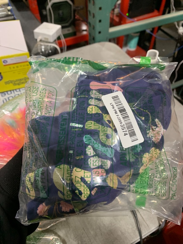 Photo 1 of ****STOCK PHOTO SIMILAR TO ITEM****
Womens Happiness is Being a Grandma Floral Grandma Mother's Day V-Neck T-Shirt (Size Unknown)
