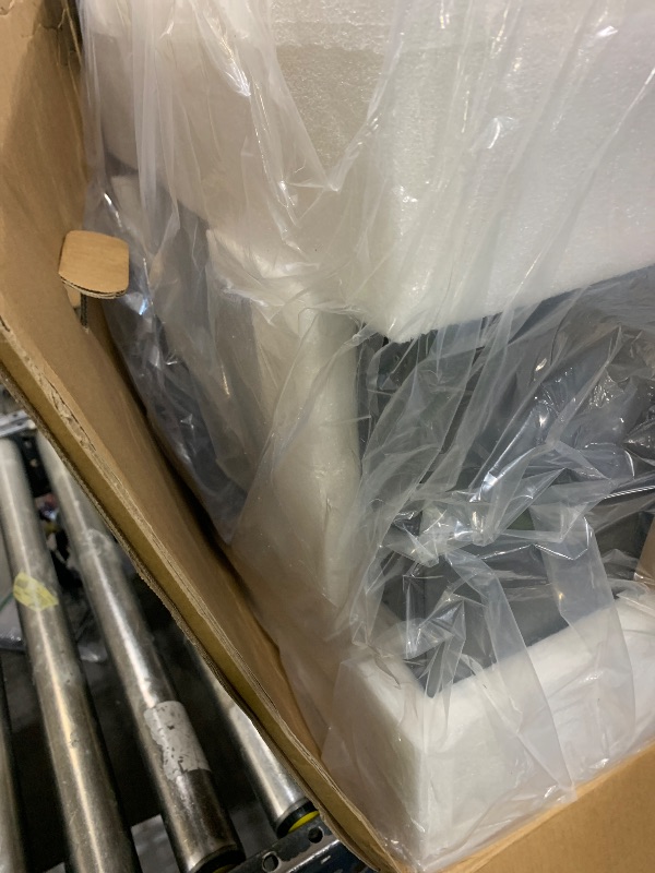 Photo 1 of Anycubic Kobra S1 Combo Multicolor 3D Printer with Anycubic ACE PRO, 4 Multicolor, Drying and Printing at the Same Time, 600mm/s Fast Speed with 320? Hotend, Built-in Camera 44dB Quiet 250*250*250mm