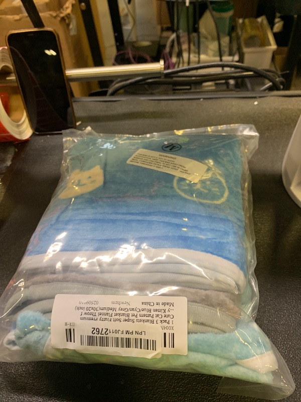 Photo 1 of 1 Pack 3 Blankets Super Soft Fluffy Premium Cute Cat Pattern Pet Blanket Flannel Throw for Dog Puppy Kitten Blue/Cyan/Grey Medium(30x20 inch)