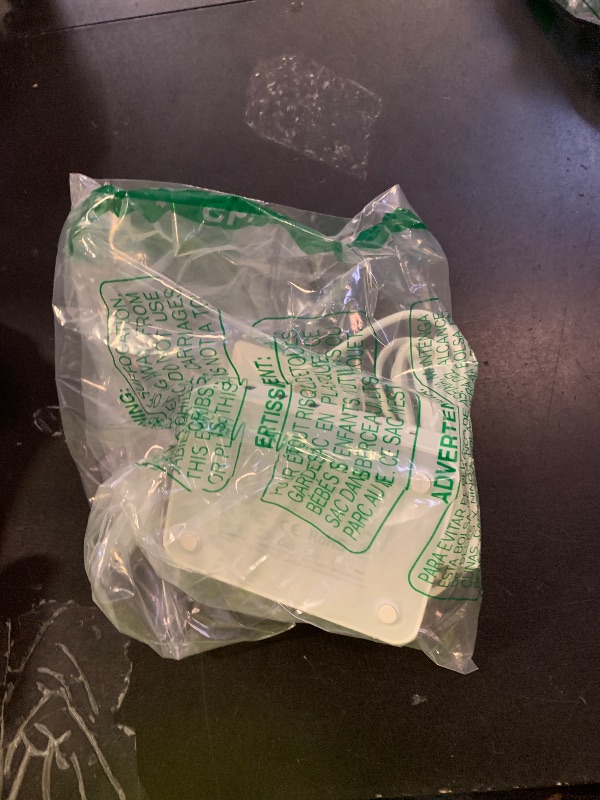 Photo 1 of 125W USB C Fast Charger Charging Station Block for Apple Watch Charger, USB C 6 Port PD GaN Fast Charger Hub Power Adapter for iPad iPhone 17 16 15 14 13 Apple Watch 10 9 8 7 6 5 Galaxy S23 Note 20