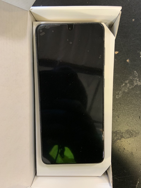 Photo 1 of Samsung Galaxy S21 5G, US Version, 128GB, Phantom Gray - Unlocked (Renewed)