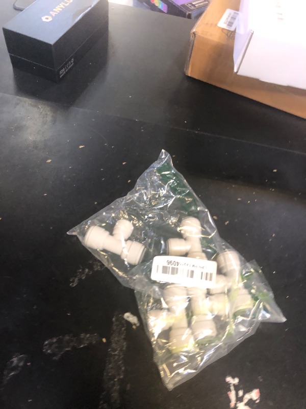 Photo 1 of Acetal Copolymer 1/2" x 3/8" Tube OD Tube Fitting,Reducing Union Tee Connector, Push to connect for RO water filter system parts (pack of 5)