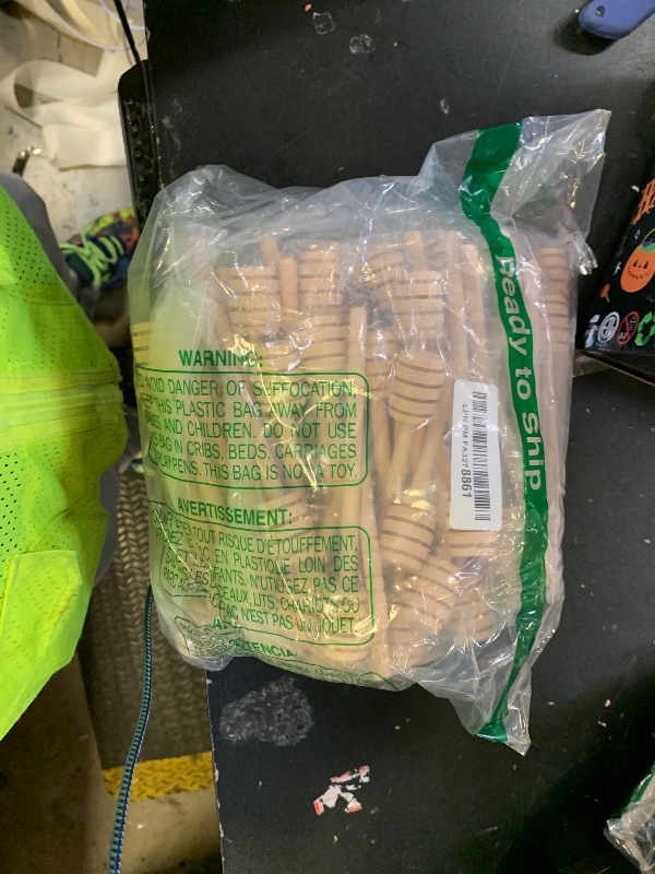 Photo 1 of 100-Pack 6 Inch Portable Wooden Jam Honey Dipper Honey Sticks for Honey Jar Dispense Drizzle Honey (6inch 100pcs)