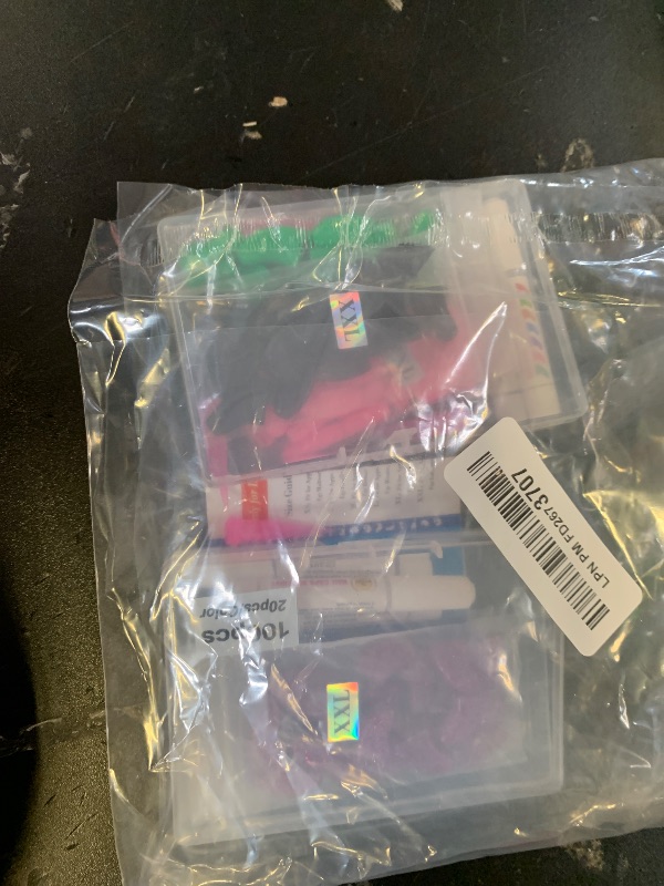 Photo 1 of 100pcs Dog Nail Caps, VICTHY Dog Claw Caps/Nail Cover with Glue and Applicators (XXL)