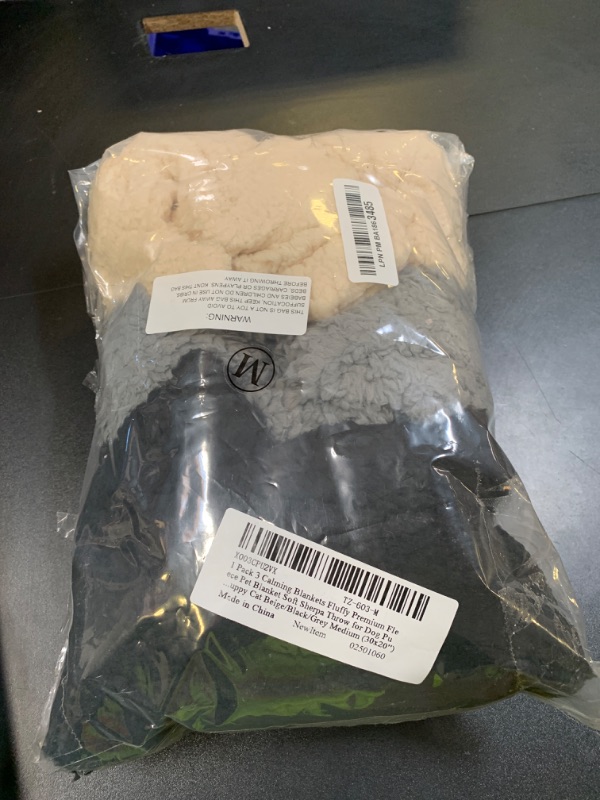 Photo 1 of 1 Pack 3 Calming Blankets Fluffy Premium Fleece Pet Blanket Soft Sherpa Throw for Dog Puppy Cat Beige/Black/Grey Medium (30" x20'')