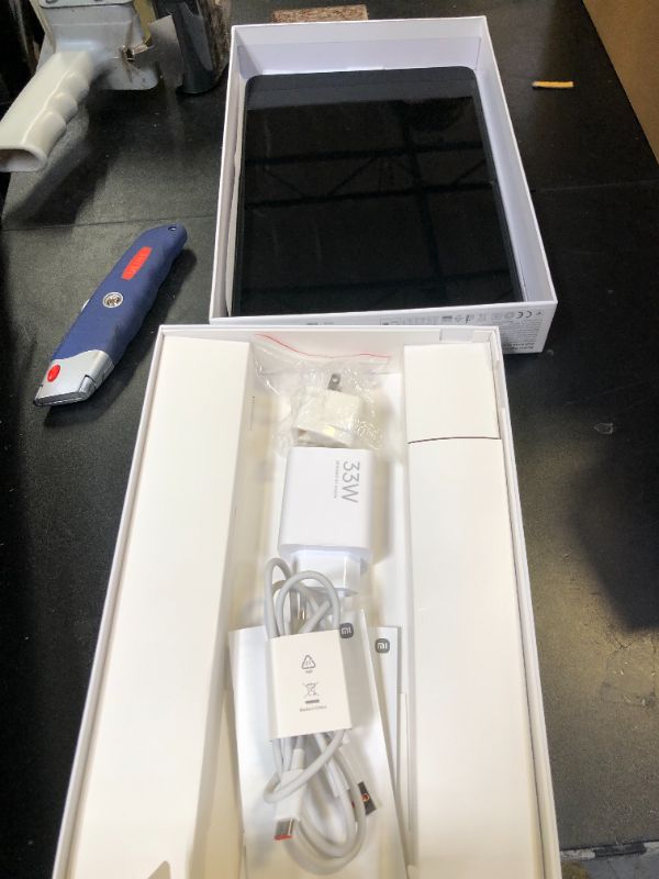 Photo 1 of *LOCKED** Xiaomi Redmi Pad Pro WiFi Version 12.1" Octa Core Global ROM 10000mAh Bluetooth 5.3 8MP Dual Camera (Graphite Gray, 256GB + 8GB) locked