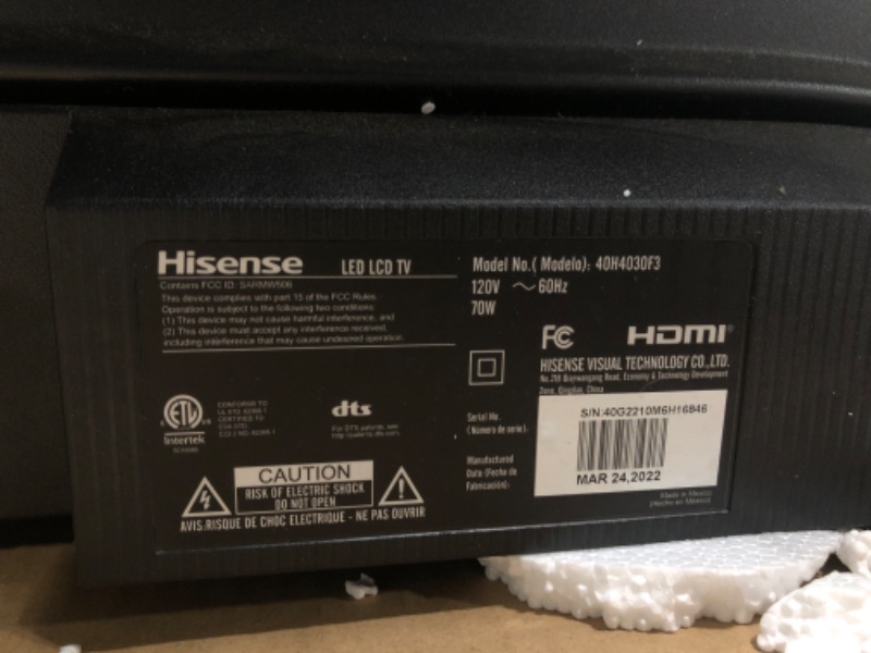 Photo 1 of ***Damaged Screen****Roku Smart TV 2025 – 50-Inch Select Series, 4K HDR TV – RokuTV with Enhanced Voice Remote – Flat Screen LED Television with Wi-Fi for Streaming Live Local News, Sports, Family Entertainment