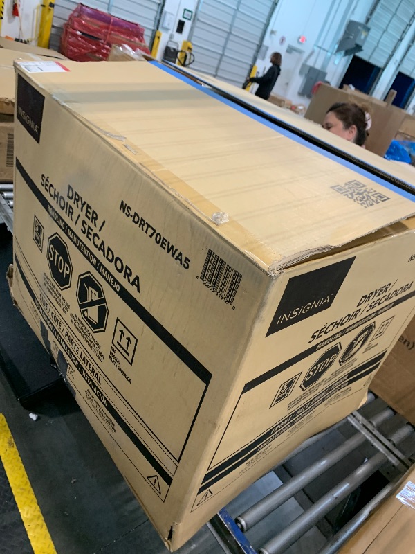 Photo 1 of ***Stock Photo Is A Similar Item*** Adjustable PU Leather Adjustable Recliner Black