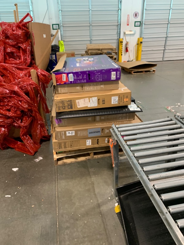 Photo 1 of ***Final Sale, No Returns*** ***Not Functional*** Pallet Of TV's
