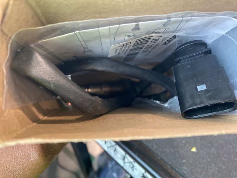 Photo 1 of *USED*
BOSCH 16002 Premium Original Equipment Oxygen Sensor - Compatible with Select Audi A3, A4, A5, A6, A8, Q3, Q5, TT; Volkswagen Beetle, CC, Eos, Golf, GTI, Jetta, Passat, Rabbit, Tiguan, Touareg + More