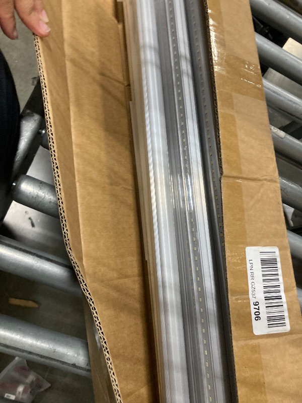 Photo 1 of ******VERY BENT!!!!FINAL SAL;E****8 Foot Led Lights