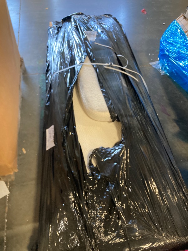 Photo 1 of **Final sale no returns allowed ** Please review ratings before purchasing**

**Venta final, no se permiten devoluciones** Revise las calificaciones antes de comprar**


Christopher Knight Home Hazel King Size Bed Frame, Upholstered Platform Bed, Soft Bou