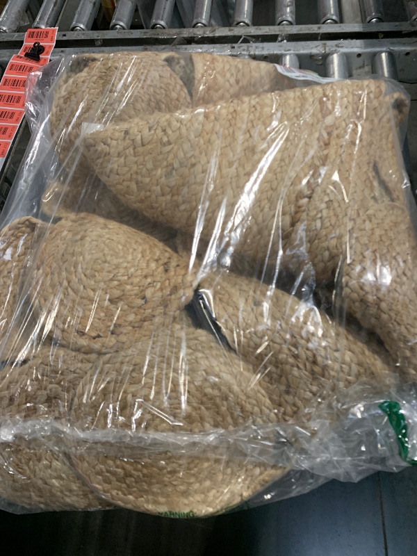 Photo 1 of ** SOLD AS IS NO RETURN/REFUNDS**
GRUHUM Round Jute Area Rug 5ft Natural Fiber Collection Handmade Boho Charm Farmhouse Jute Area Rug Soft Braided Reversible Rustic Rug for Indoor EcoFriendly Kitchen Bedroom Living Hallways Enterways