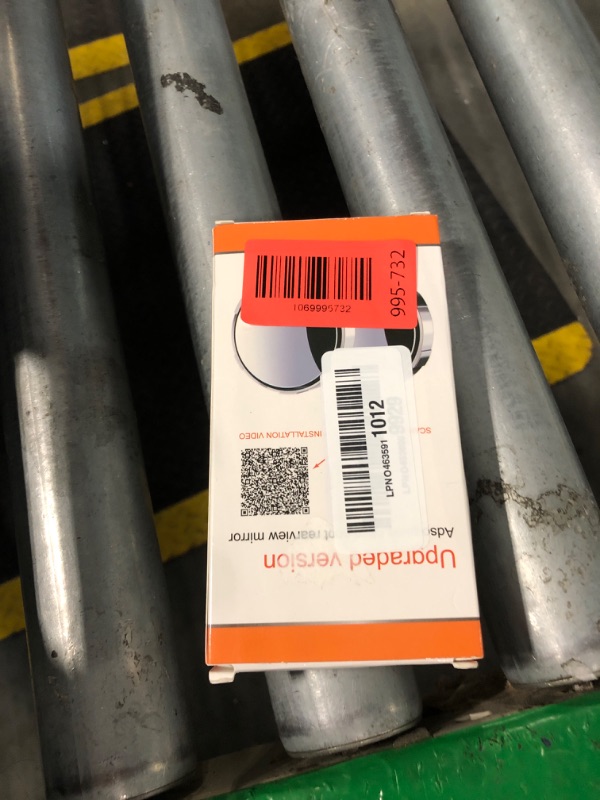 Photo 1 of *MINOR DAMAGE - USED*
Blind Spot Mirrors 2 Pack, HD Glass Convex Blindspot Mirror with Vacuum Suction Cup, Side Mirror Blindspot with Wide Angle Adjustable for Cars, SUVs, Trucks, and Motorcycles