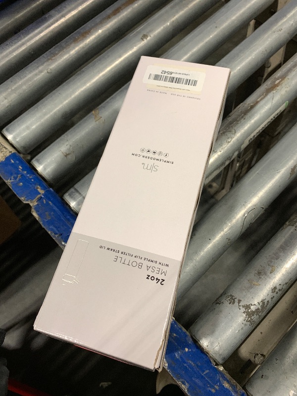 Photo 1 of *MINOR DAMAGE - USED*
Simple Modern Filtered Water Bottle | Insulated Stainless-Steel Carbon Filter Travel Water Bottles | Reusable for Clean Drinking Water On The Go | 24oz, Winter White