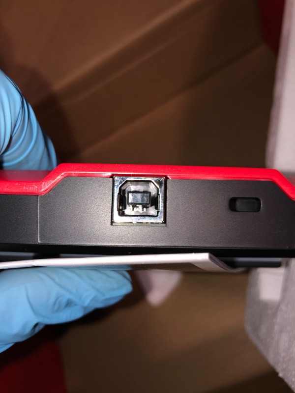 Photo 1 of ** SOLD AS IS, NO REFUND/RETURN** SEE COMMENTS
Akai Professional MPD218 - USB MIDI Controller with 16 MPC Drum Pads, 6 Assignable Knobs, Note Repeat and Full Level Buttons and Production Software