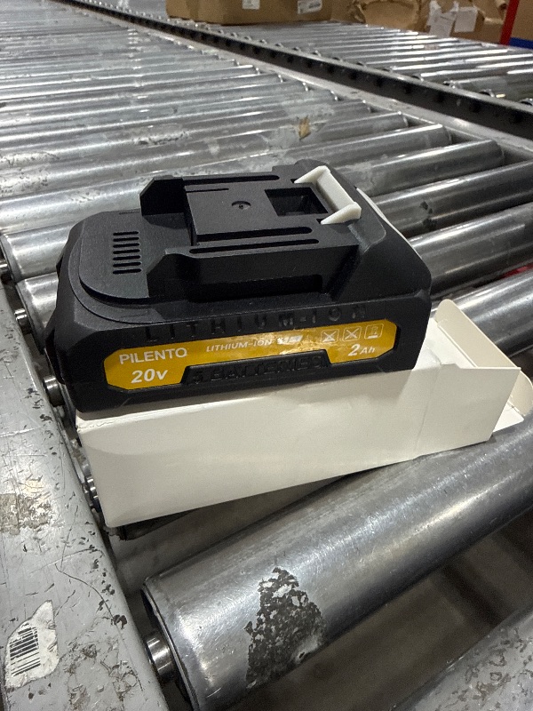 Photo 1 of pilento 20v battery 2 pack