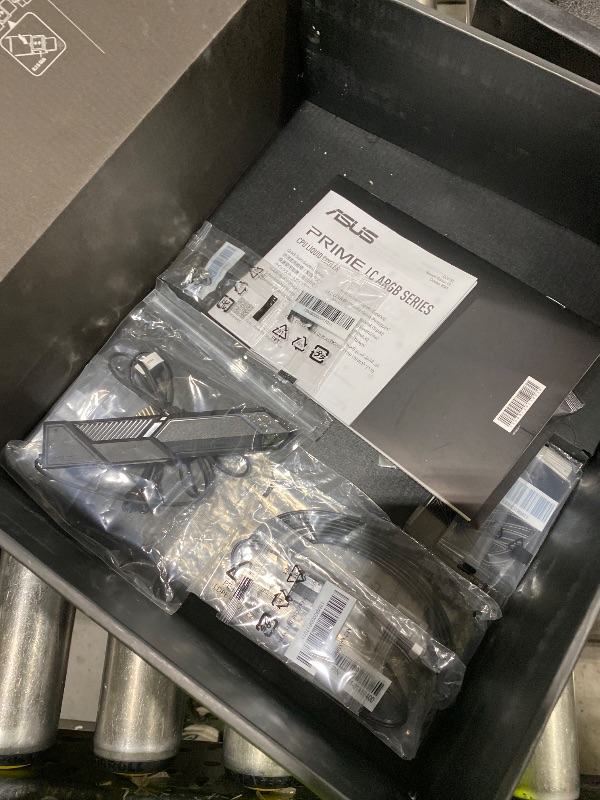 Photo 1 of ASUS ROG Maximus Z890 Hero Intel® Z890 LGA 1851 ATX Motherboard, Advanced AI PC-Ready, 22+2+1+2 Stages, DDR5, WiFi 7, 3X PCIe® 5.0 M.2, Thunderbolt™ 4, USB Type-C®, AI Overclocking/Cooling/Networking