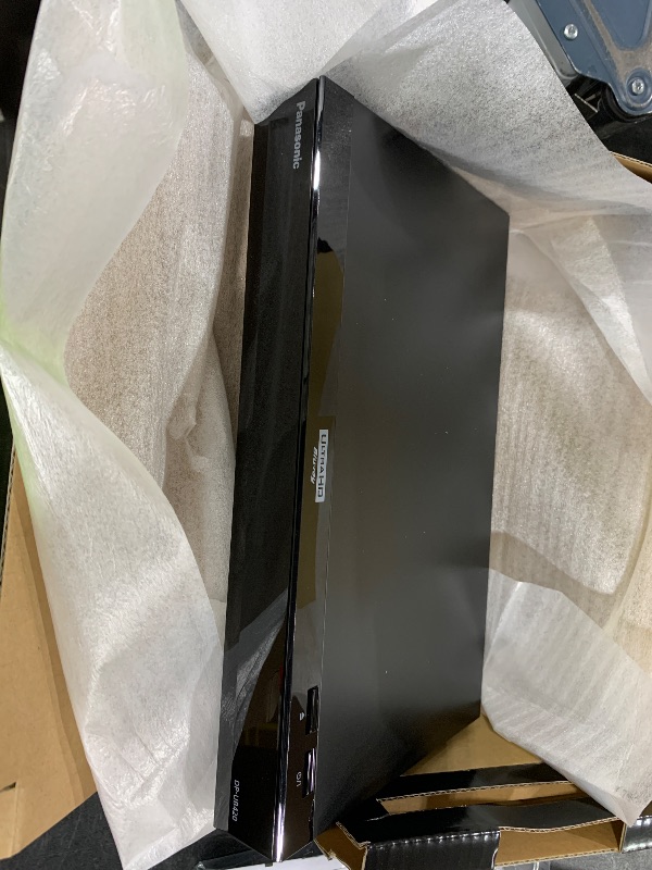 Photo 1 of PANASONIC UB420P 4K UltraHD HDMI Multi System Blu Ray Disc DVD Player A B C Region 1 2 3 4 5 6 DVD - 6 Feet HDMI Cable
