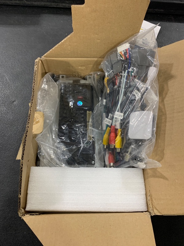 Photo 1 of 4G+64G Android 13 Car Radio for Chevy Silverado GMC Sierra Buick Enclave Yukon, 7" IPS Touch Screen Car Stereo Build-in GPS Wireless CarPlay/Android Auto, Backup Camera/DSP/SWC