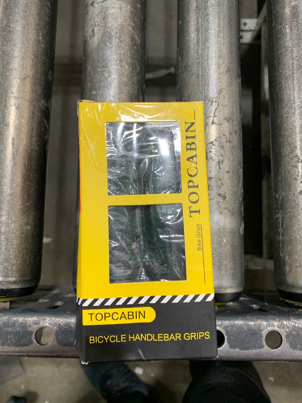 Photo 1 of **********MISSING PARTS*******
TOPCABIN Bike Handlebar Grips,Short Mini Bicycle Handlebar Grips Two-Color Rubber Bike Grips Fit Many Standard Bikes 2PCS 90MM Length (Aluminum Double Lock(Black90mm))