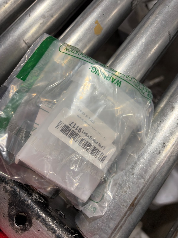 Photo 1 of #4 x 5/8" (100 Pack) Pan Head Phillips Screws Sheet Metal Self-Tapping Screws, 304 Stainless Steel Screw